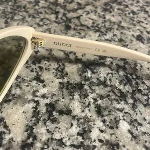 Gucci Women’s Cream Sporty Polarized Wraparound Sunglasses Gucci | Accessories | Gucci Womens Cream Sporty Polarized  main image 3
